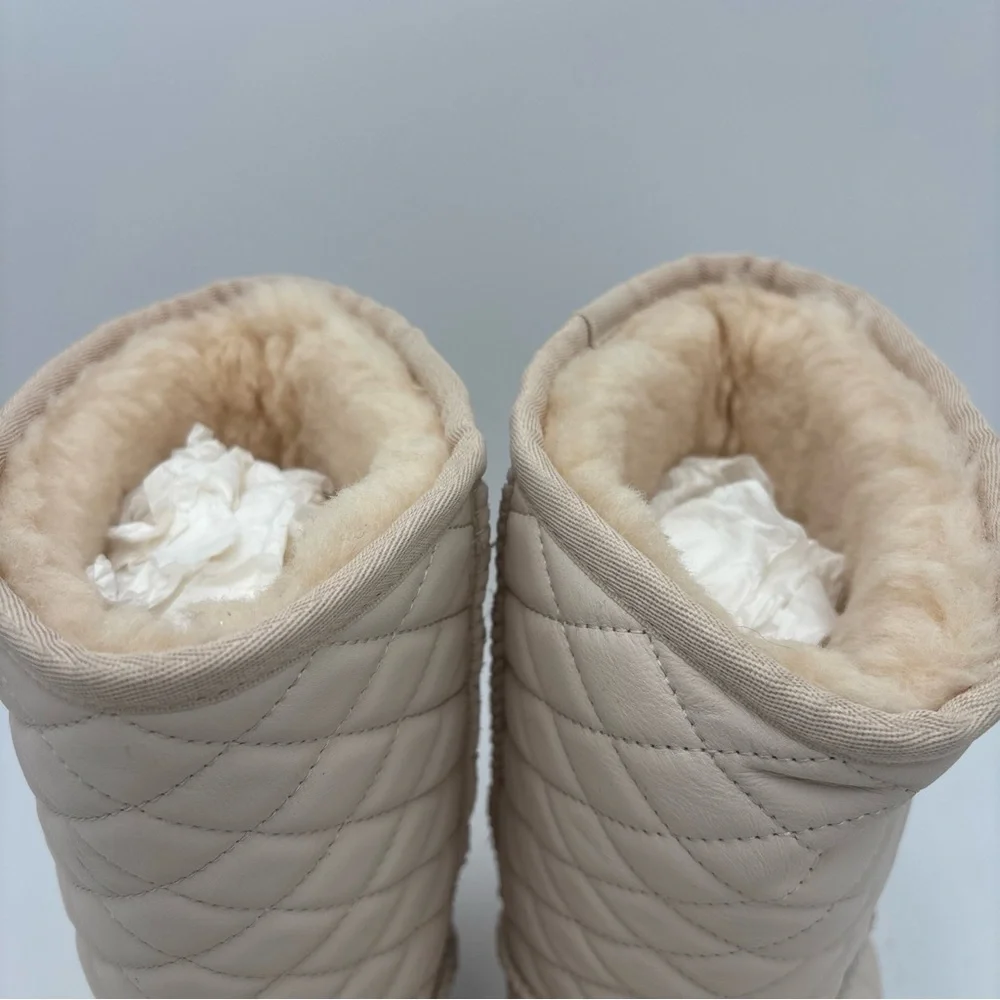 UGG Quilted Beige‎ Women's Boots